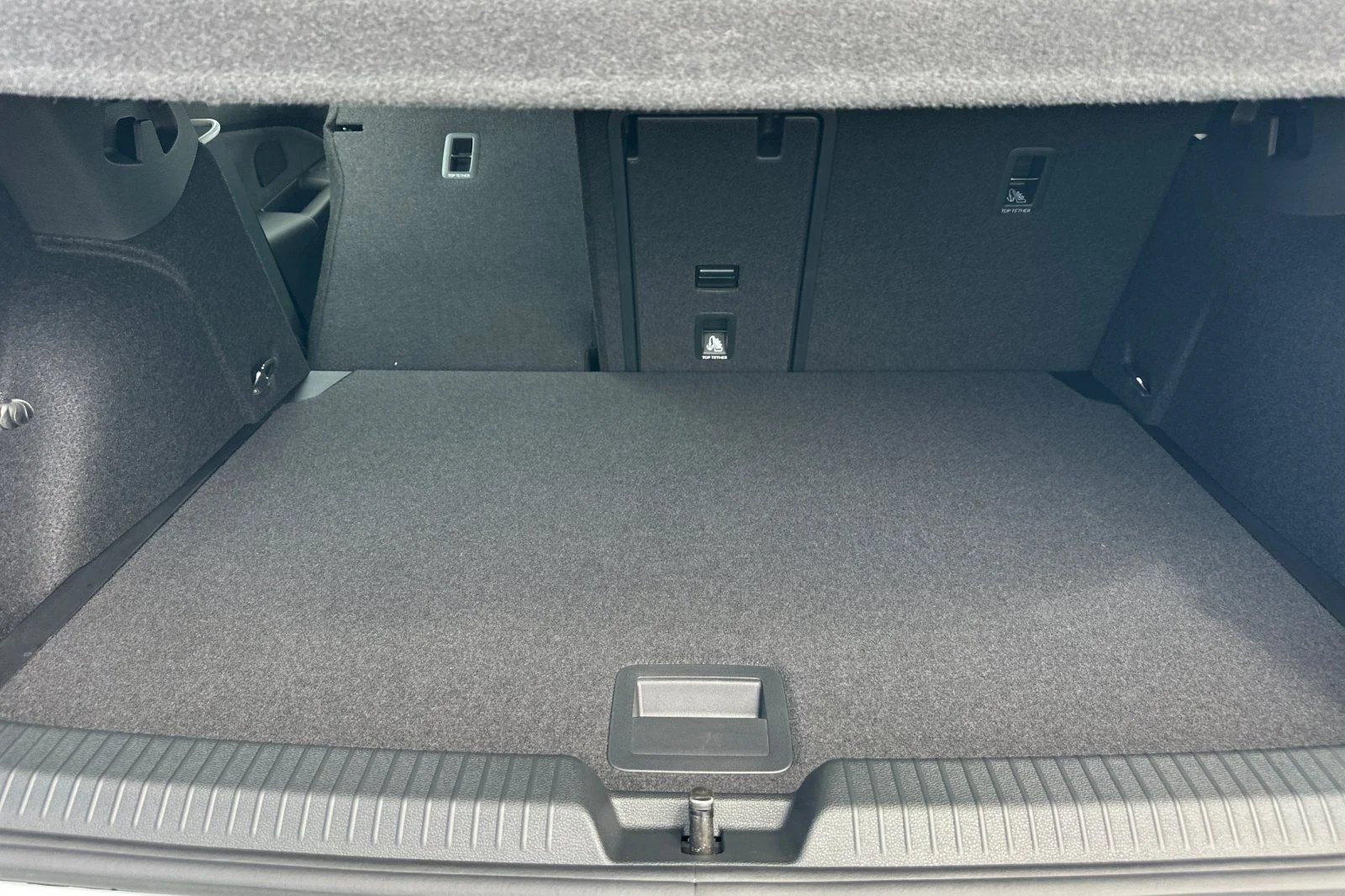 New 2026 White Volkswagen SE image 13