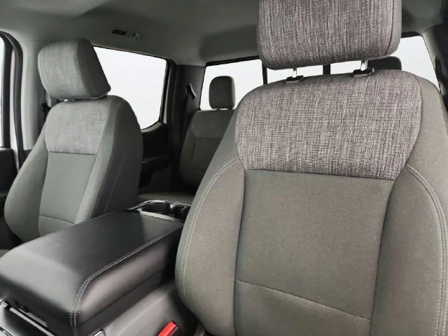 Certified Used 2023 Oxford White Ford XLT image 10