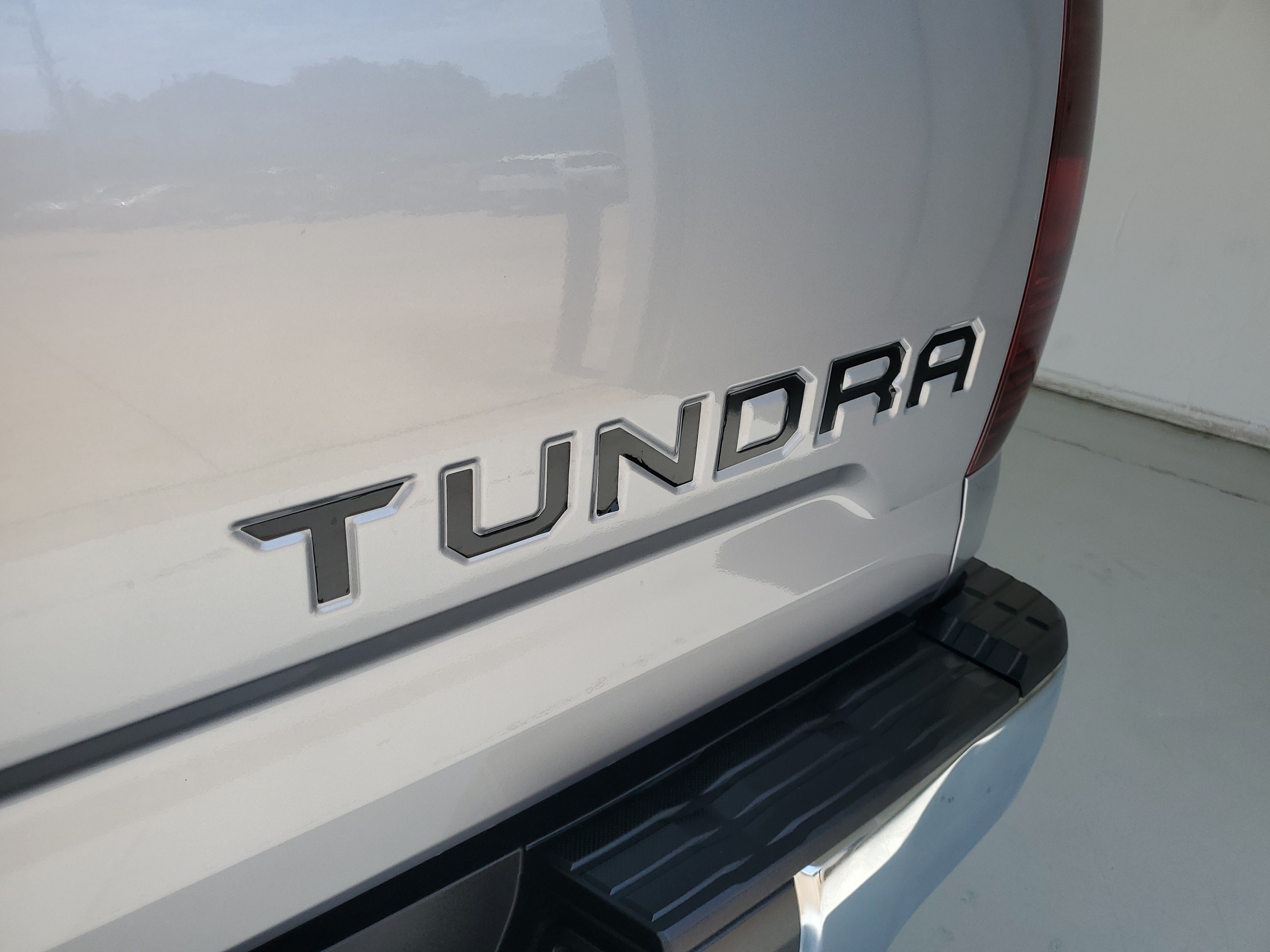 Used 2021 Silver Sky Metallic Toyota SR5 image 8