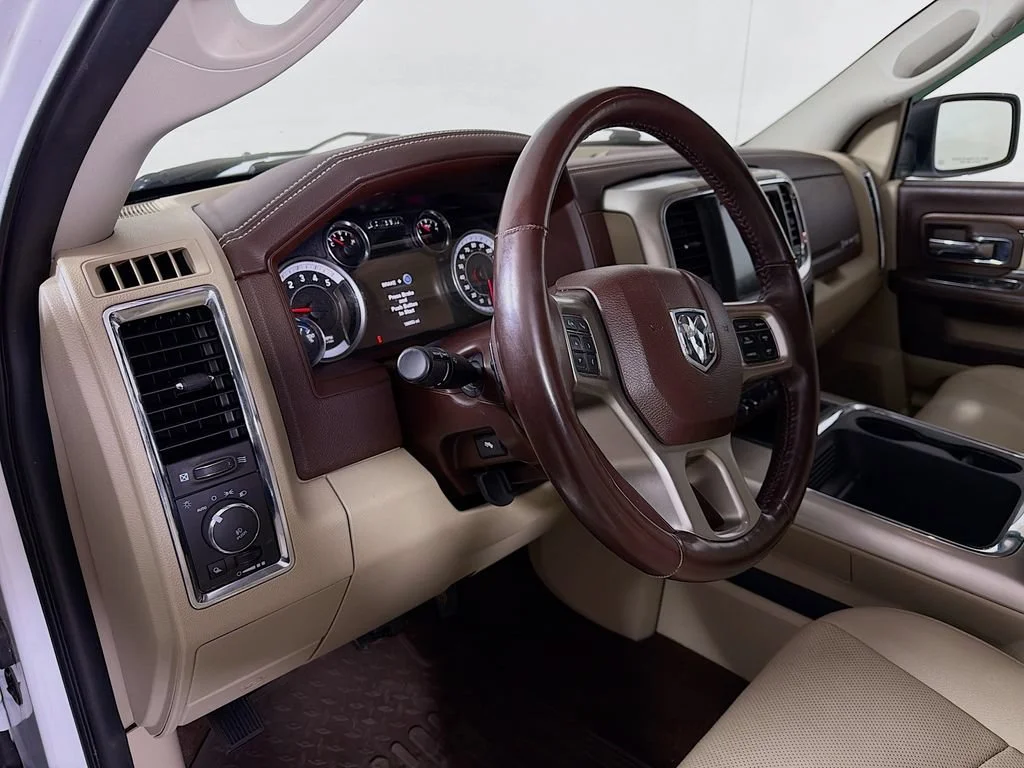 Used 2018  Ram Laramie image 10