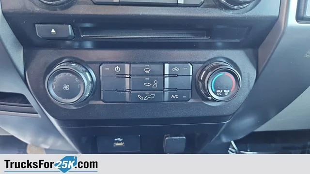 Used 2016 Ingot Silver Metallic Ford XLT image 20