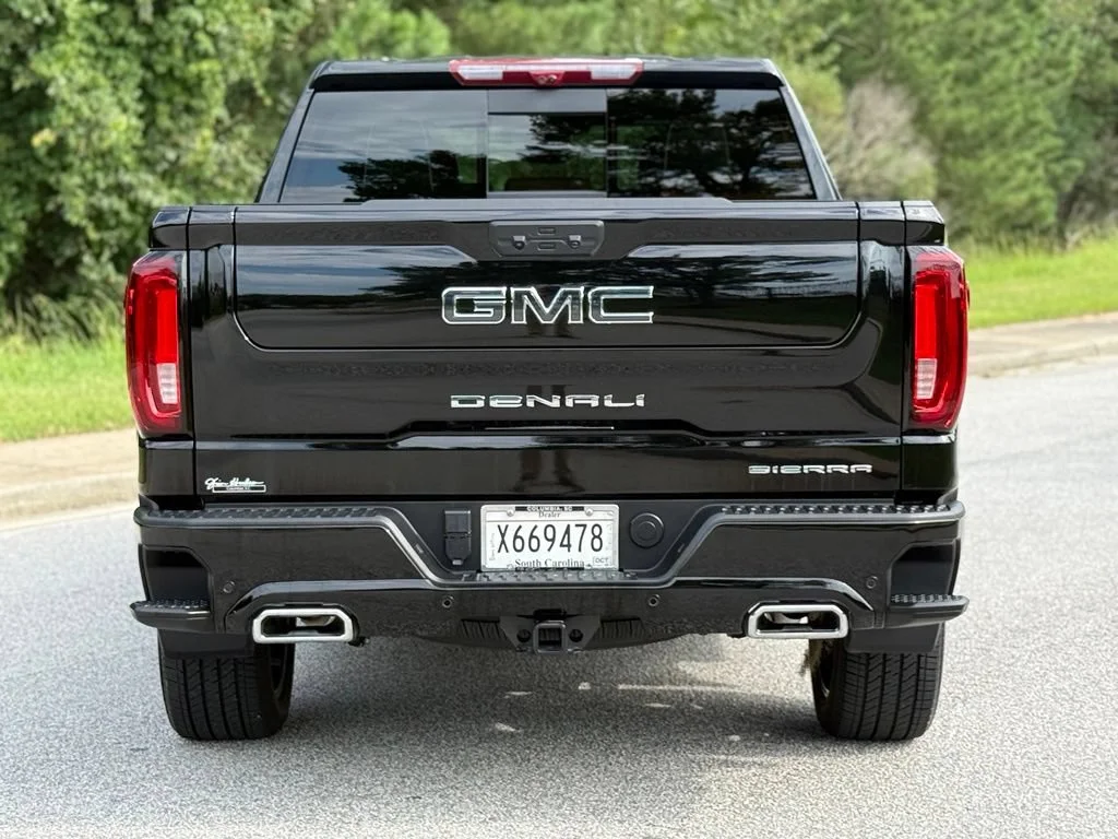 Used 2024 Onyx Black GMC Denali Ultimate image 15