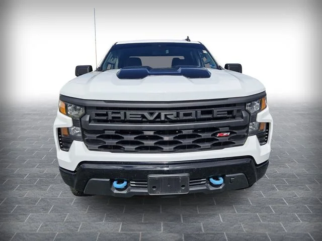 Used 2025 White Chevrolet Custom Trail Boss image 2