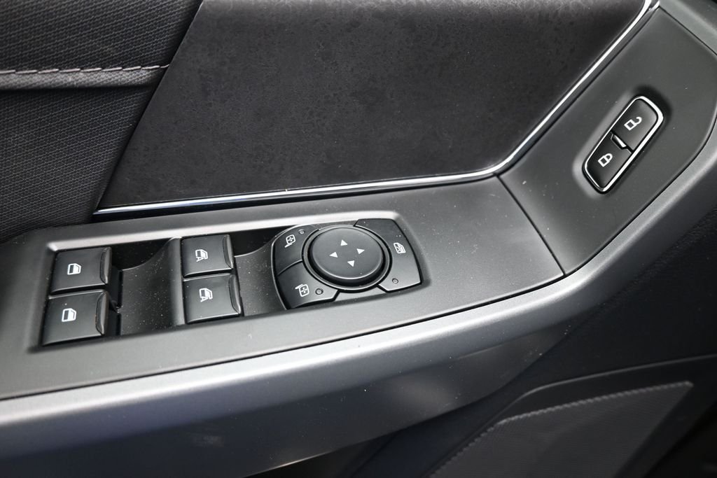 New 2026 Agate Black Metallic Ford XLT image 11