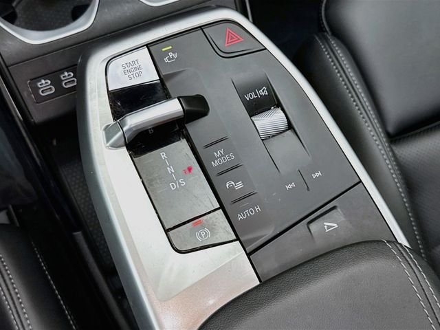 Used 2026 Black Sapphire Metallic BMW M35i image 17