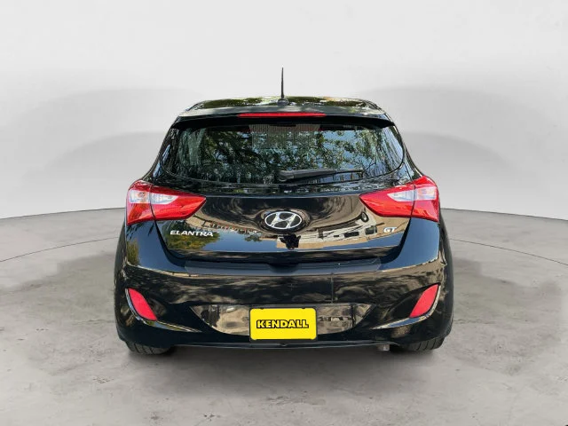 Used 2016 Black Hyundai Base image 4