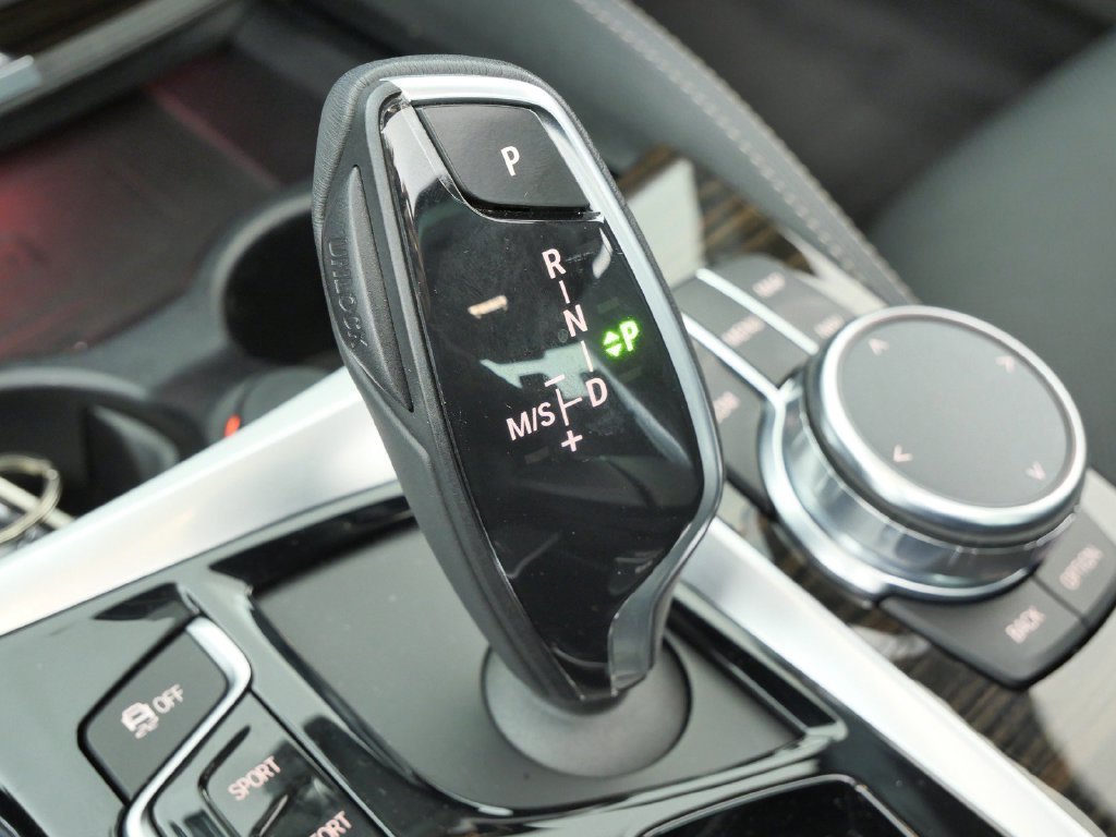 Used 2018 Black Sapphire Metallic BMW 540i xDrive image 47
