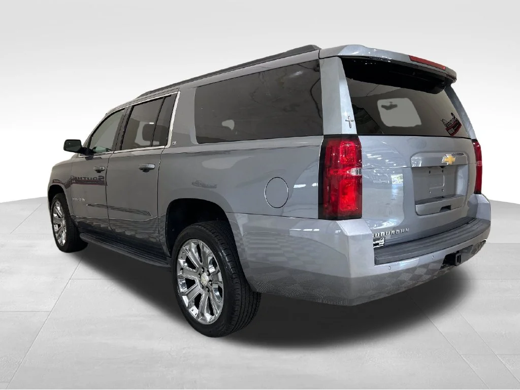 Used 2019 Gray Chevrolet LT image 3