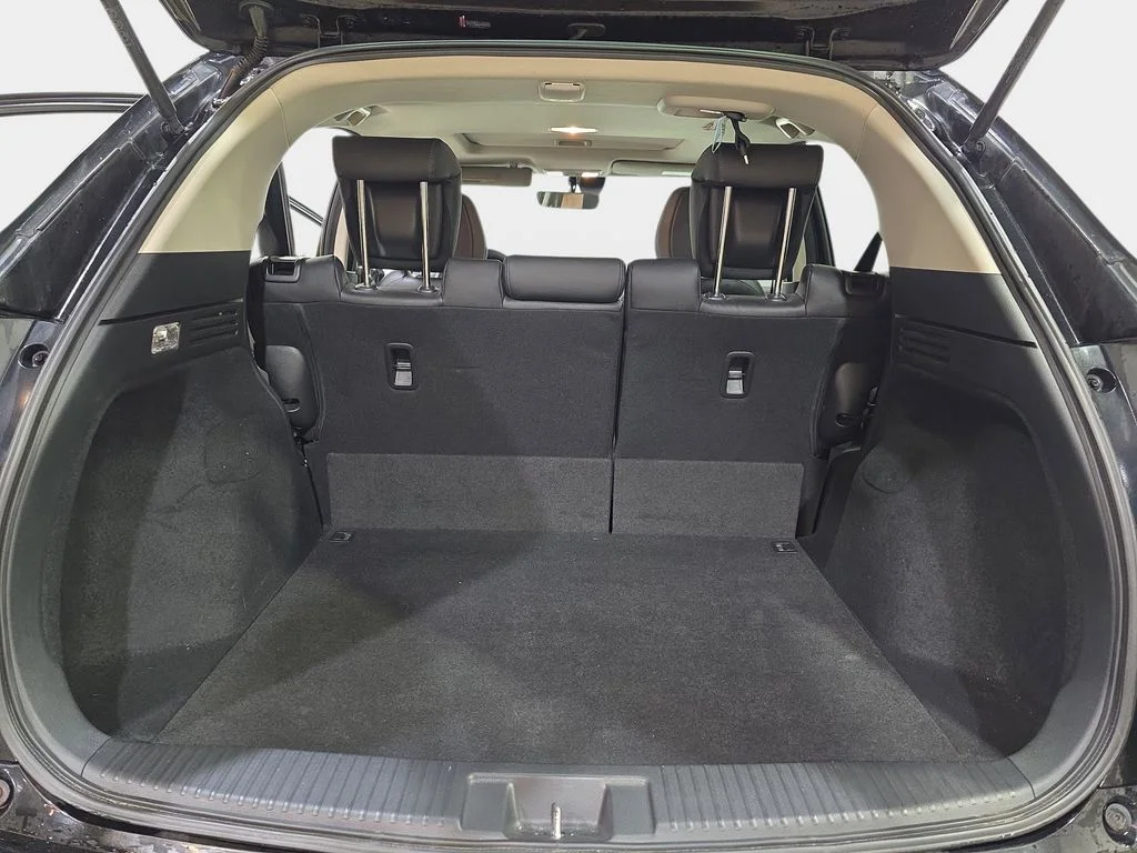 Used 2019 Black Honda Touring image 14