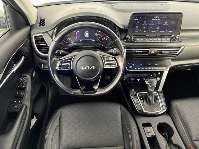Used 2023 Blue Kia SX image 27