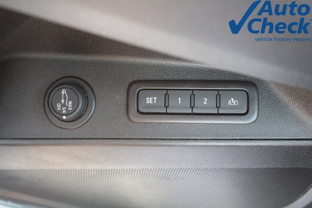 Used 2022 Summit White Chevrolet Premier image 20