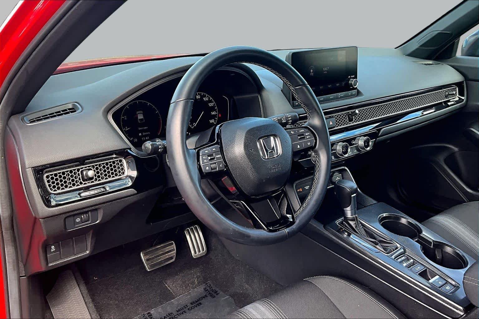 Used 2025 Rallye Red Honda Sport image 18