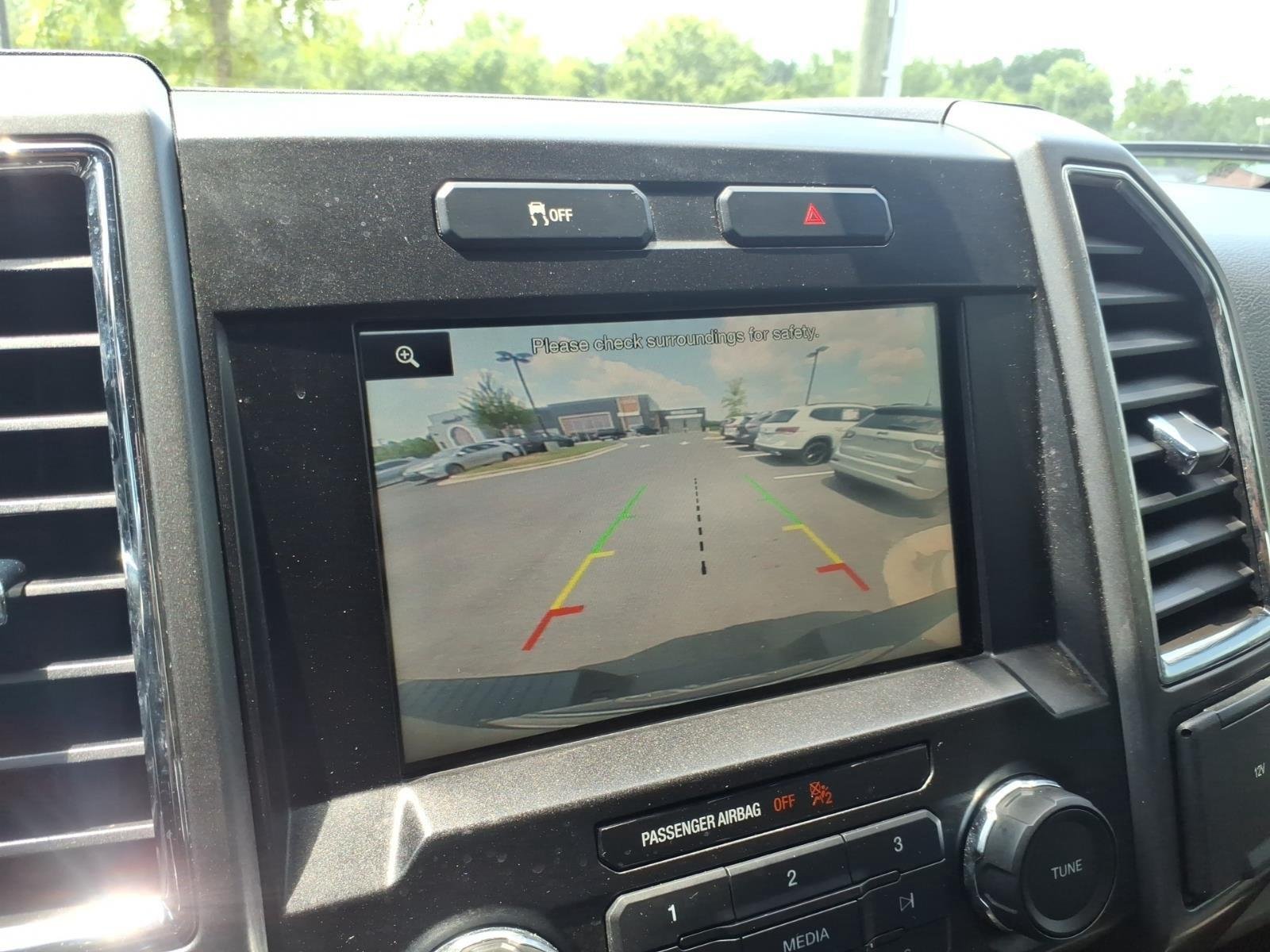 Used 2015 Magnetic Metallic Ford XLT image 4