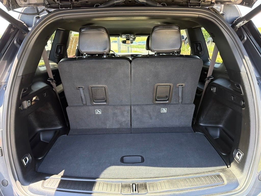 Used 2024 Gray Jeep Altitude image 15