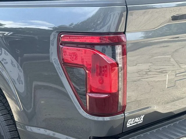 New 2026 Carbonized Gray Metallic Ford XLT image 13