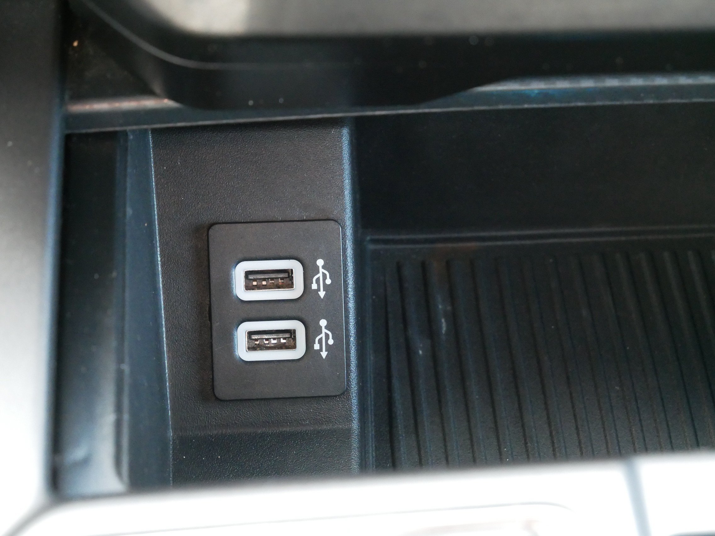 Used 2018 Gray Ford XLT image 27