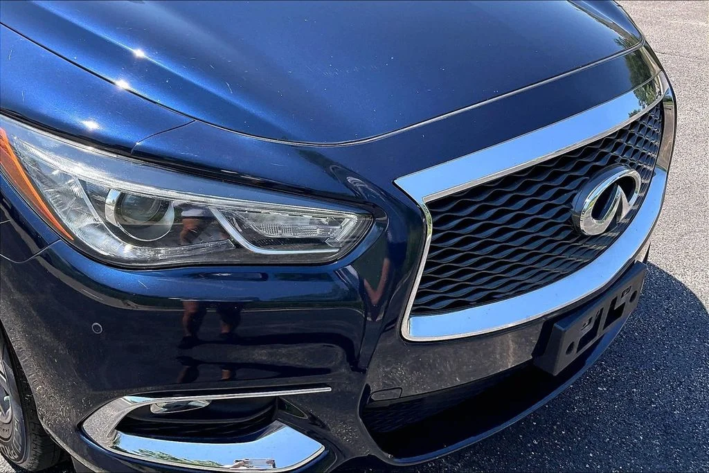 Used 2017 Blue INFINITI Base image 29