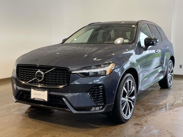 2023 Volvo XC60 B5 Plus Dark Theme AWD's photo