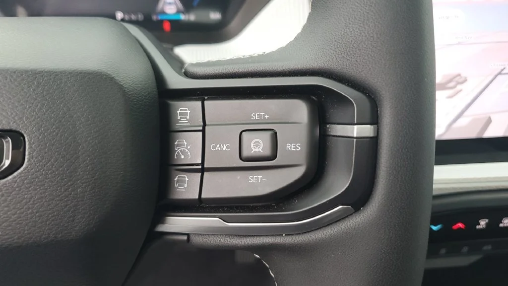 Used 2026 Black Jeep Overland image 34