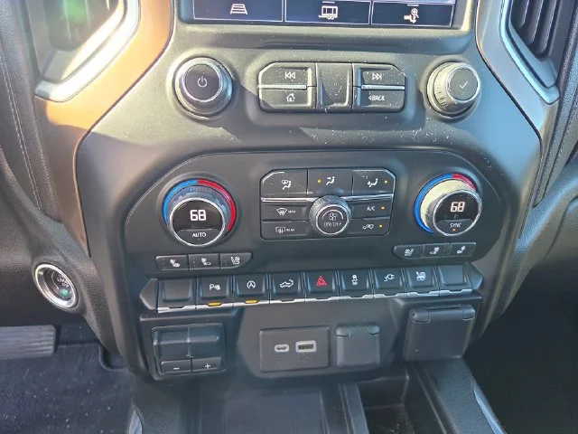Used 2021 Blue Chevrolet High Country image 21