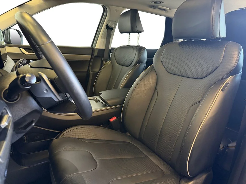 Used 2025 Gray Hyundai XRT image 26