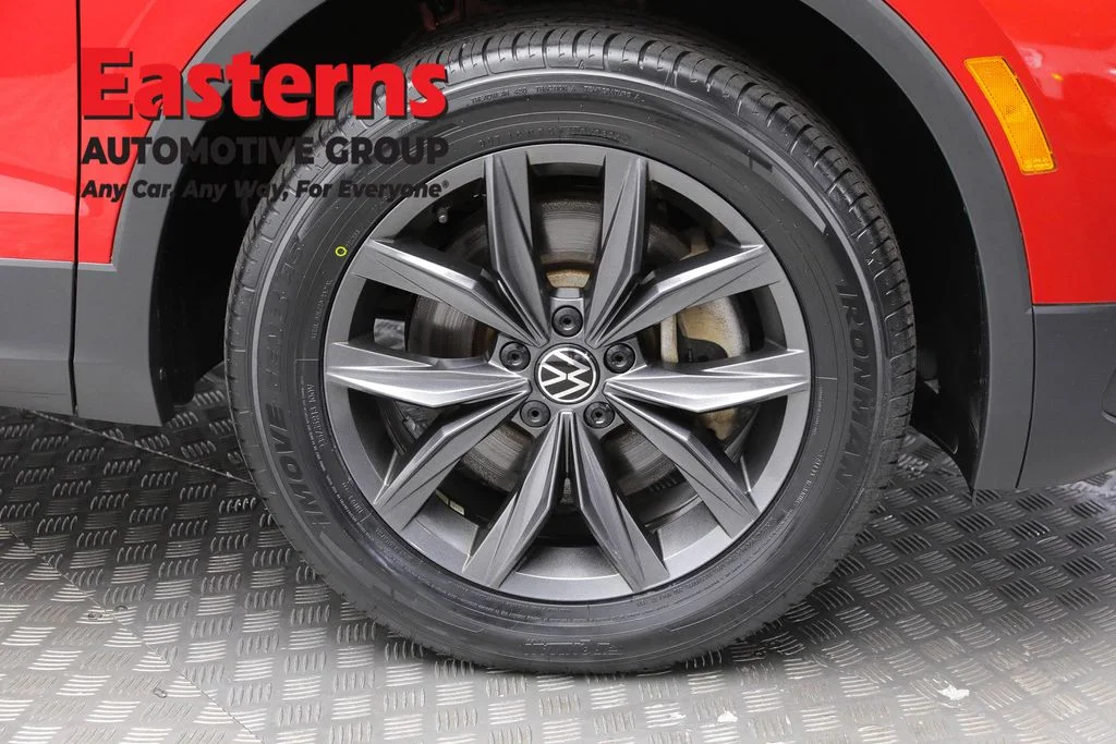 Used 2023 Red Volkswagen 2.0T SE image 29