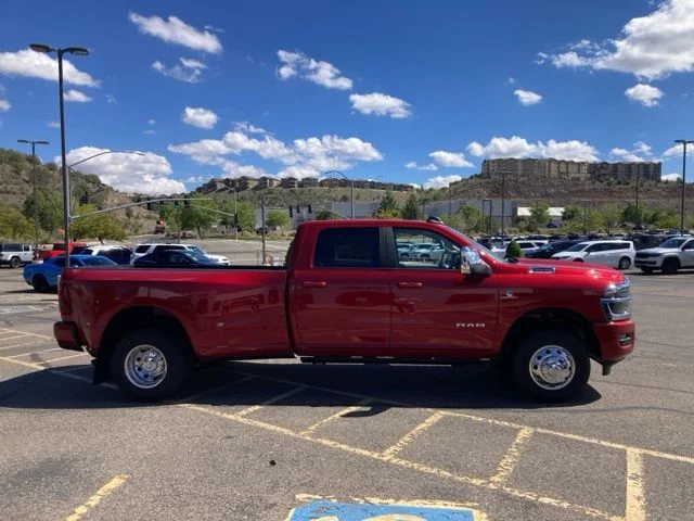 New 2026 Molten Red Pearl-Coat Exterior Paint RAM Laramie image 5