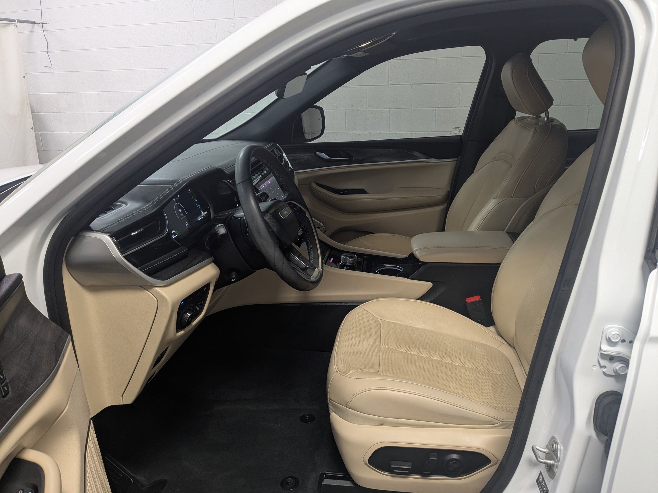Used 2022 Bright White Clearcoat Jeep 4xe image 19