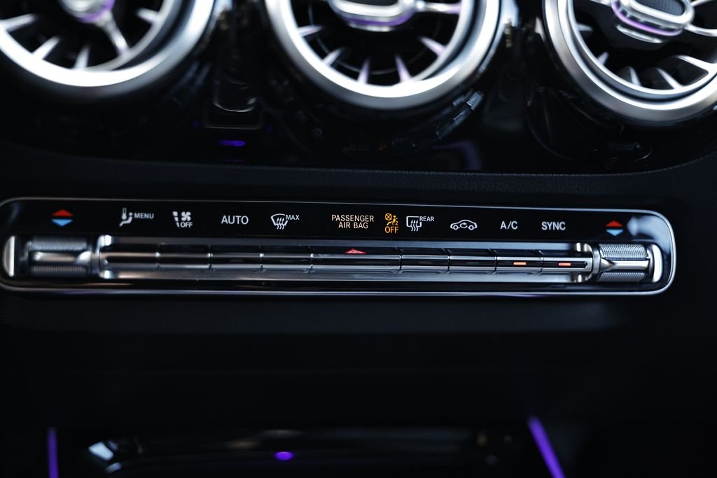 Used 2021 Cosmos Black Metallic Mercedes-Benz GLA 250 image 37