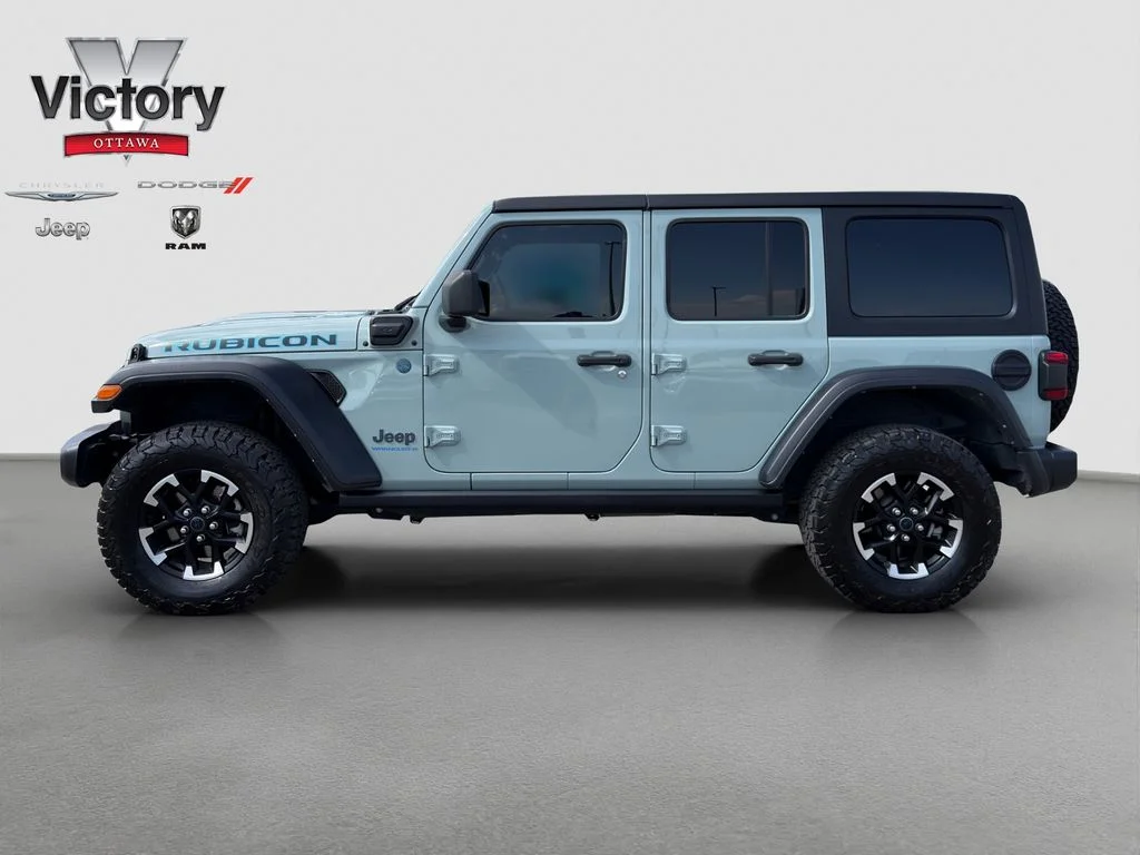 Used 2024 Gray Jeep Rubicon 4xe image 3