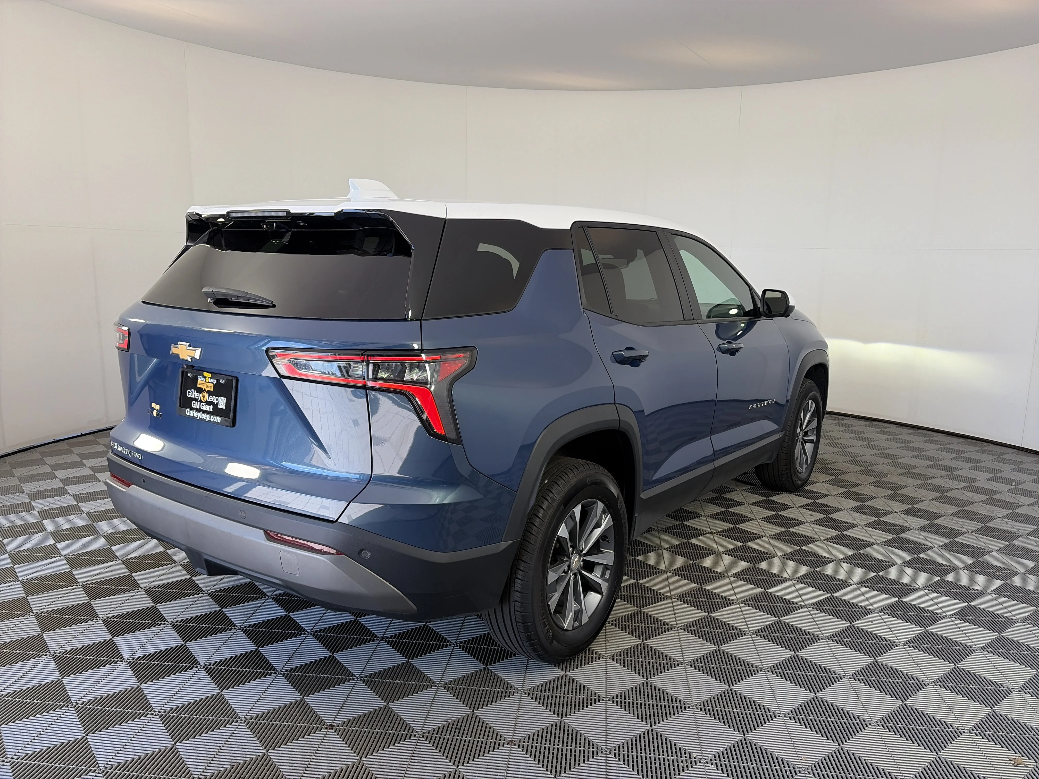 2025 Chevrolet Equinox LT - Photo 10