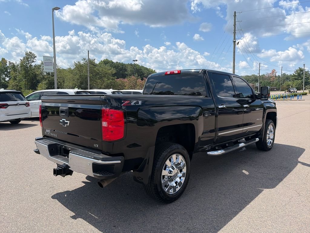 Used 2018 Black Chevrolet LTZ image 5