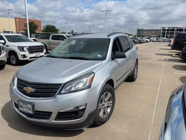 Used 2017 Chevrolet Traverse LS with VIN 1GNKRFKD3HJ342041 for sale in Plano, TX