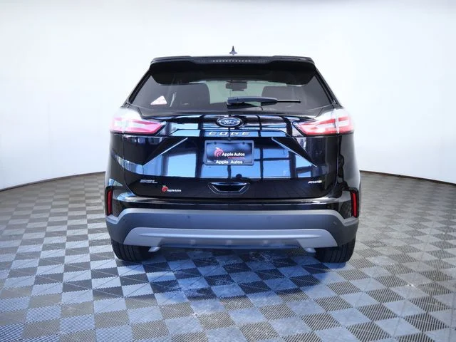 Used 2024 Black Ford SEL image 7