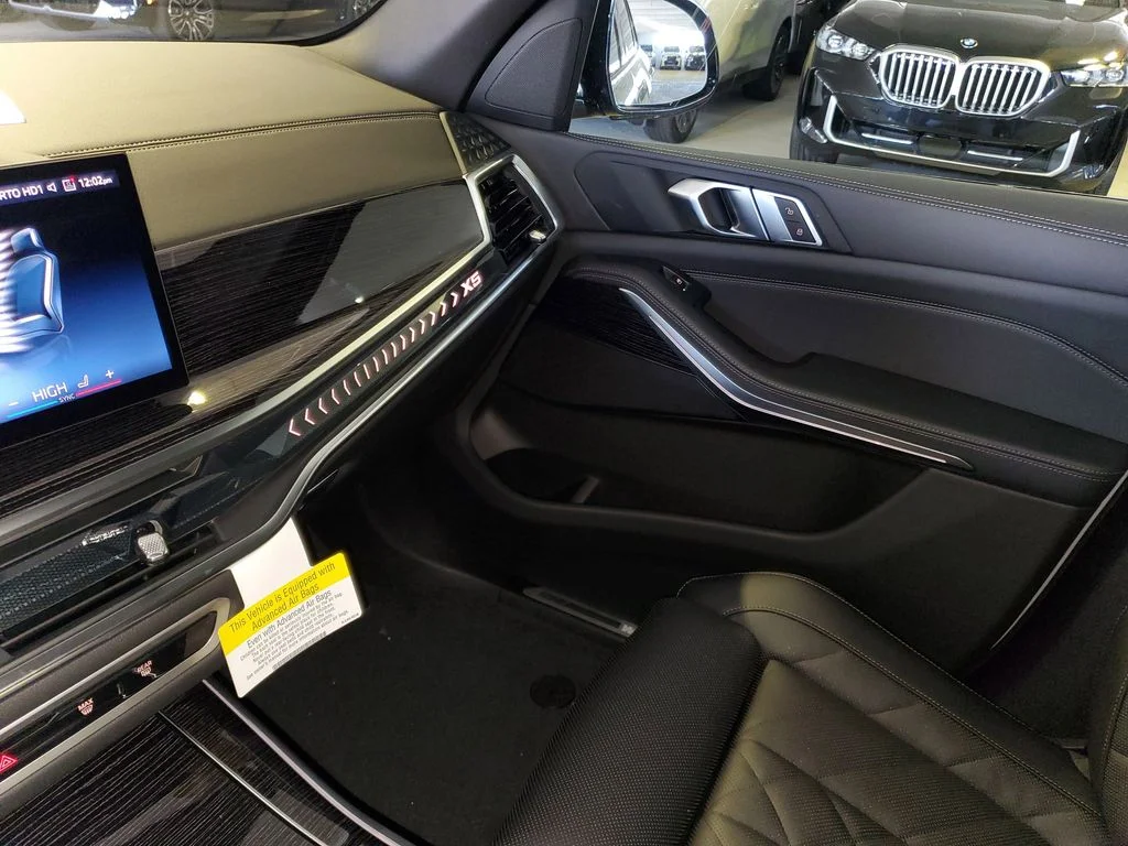 Used 2026 Gray BMW sDrive40i image 20