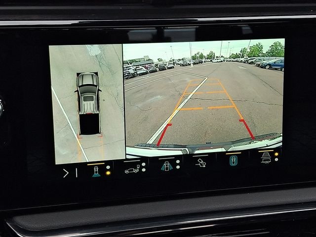 Used 2022 Black GMC AT4 image 19
