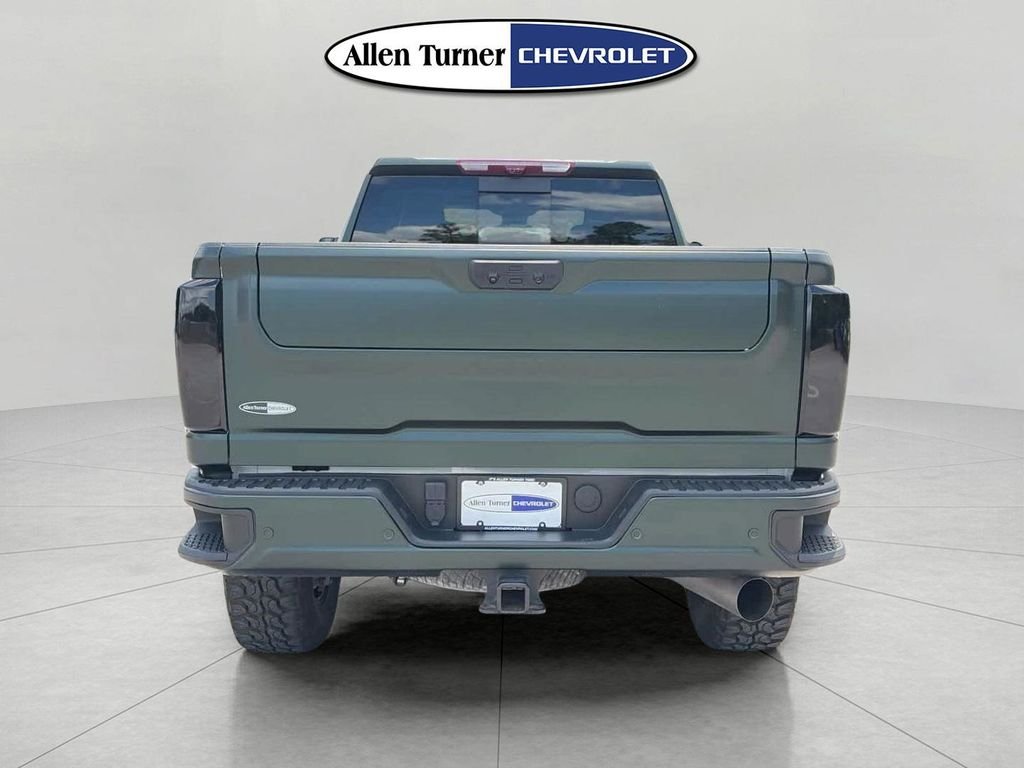 Used 2024 White GMC Denali image 5