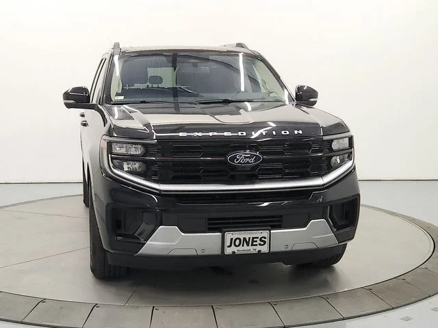 Used 2025 Black Ford Platinum image 3
