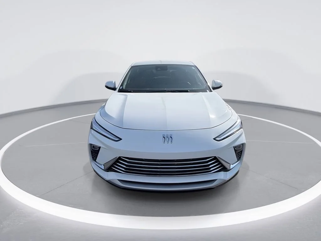 New 2026 Summit White Buick Preferred image 3