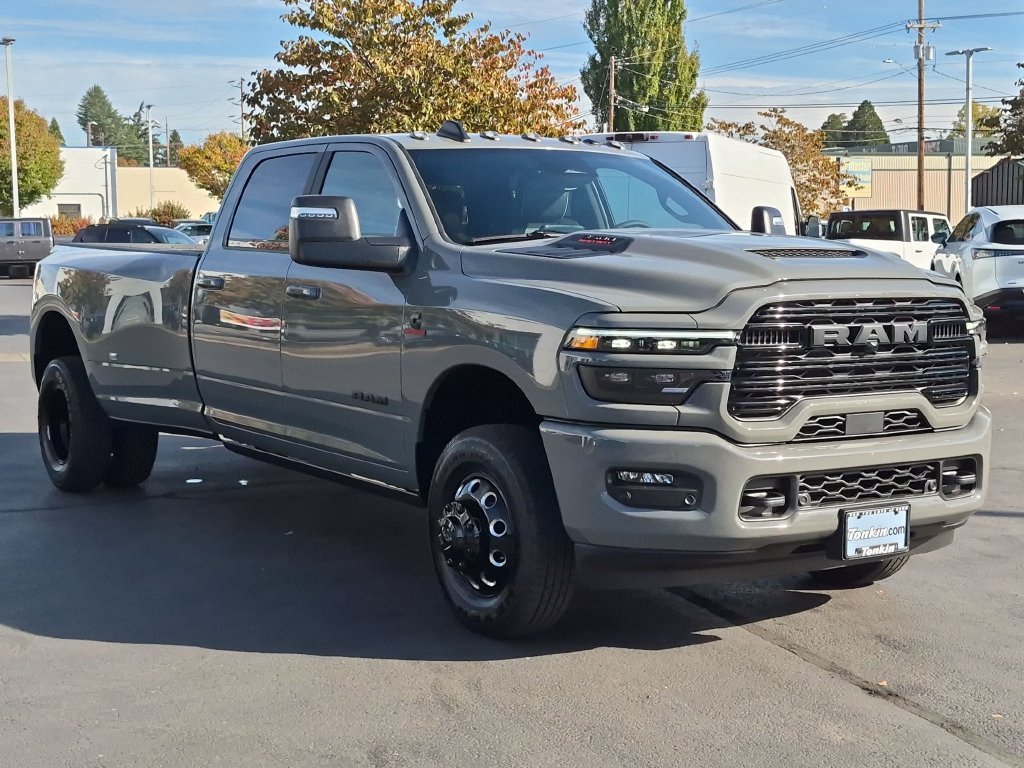 New 2027 Ceramic Gray Clear-Coat Exterior Paint RAM Laramie image 8