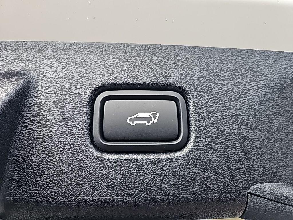 New 2026 White Hyundai SEL AWD image 36