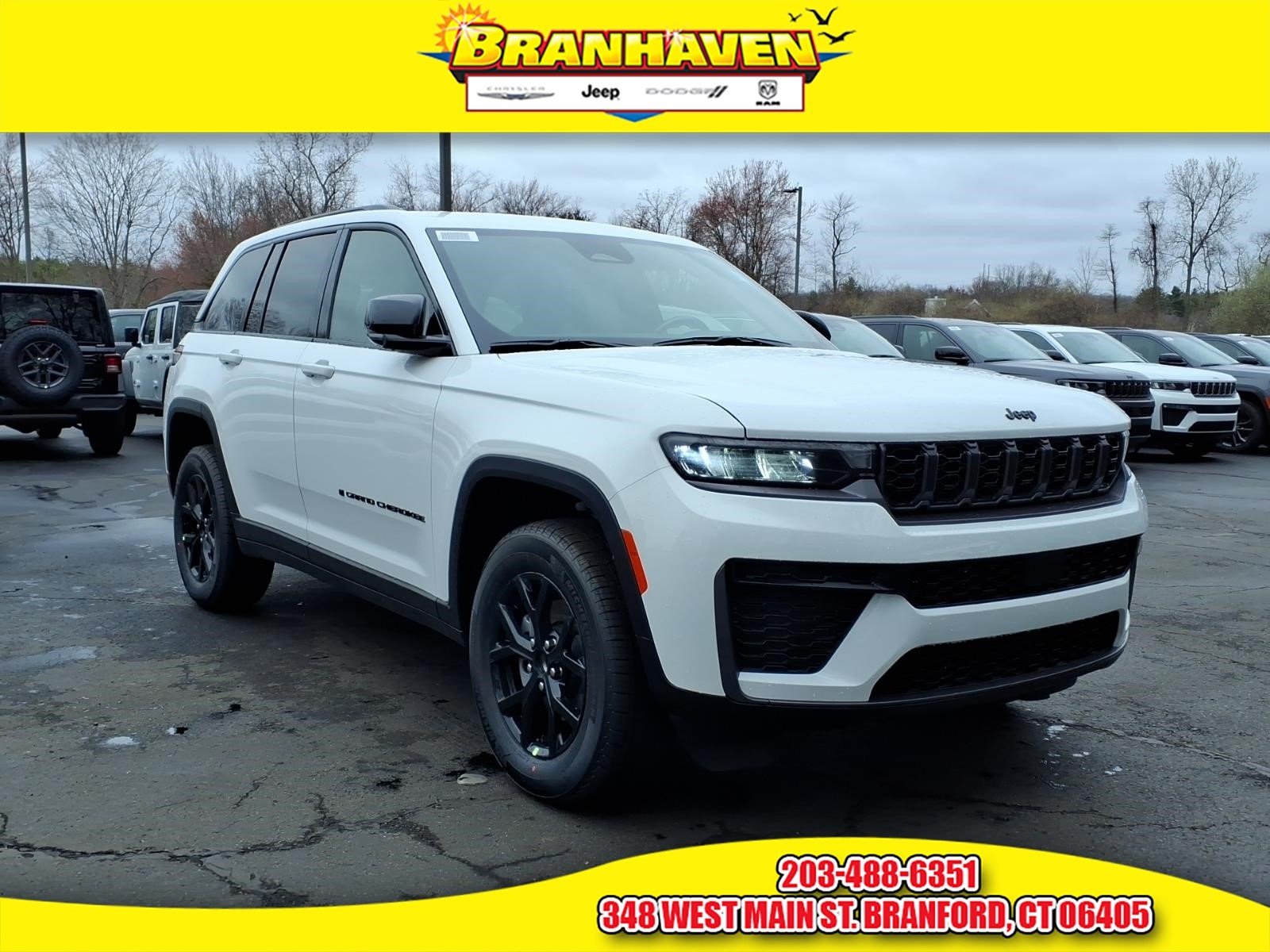 New 2026 Bright White Clear-Coat Exterior Paint Jeep Altitude image 1