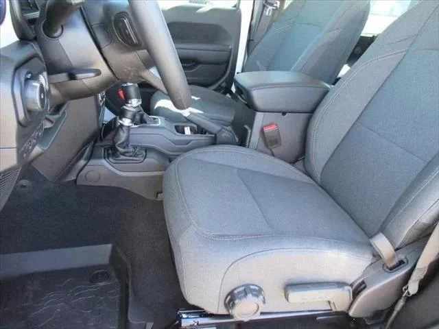 2026 Jeep Wrangler 2-Door Sport - Photo 13