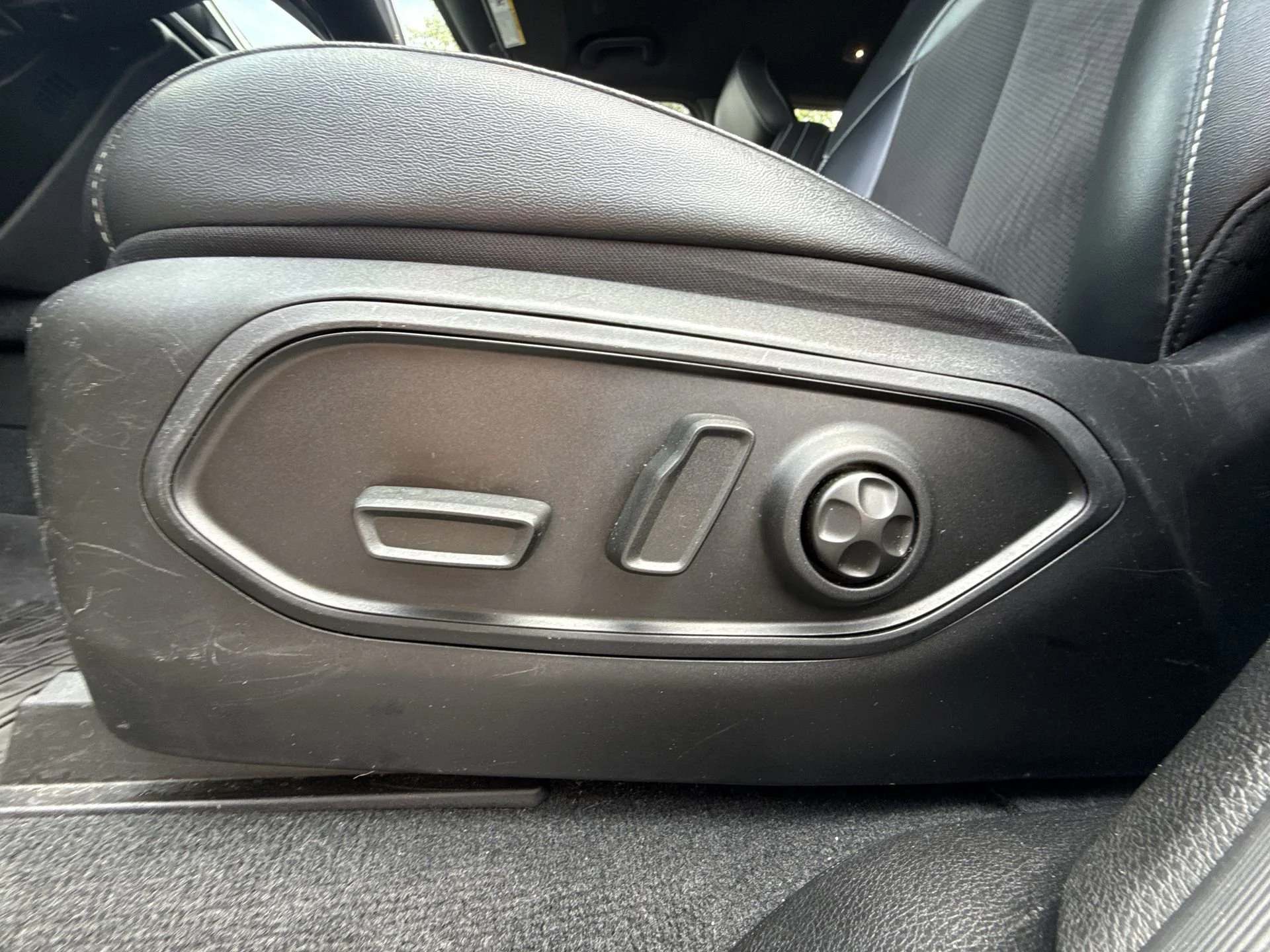 2023 Jeep Grand Cherokee L Altitude - Photo 12
