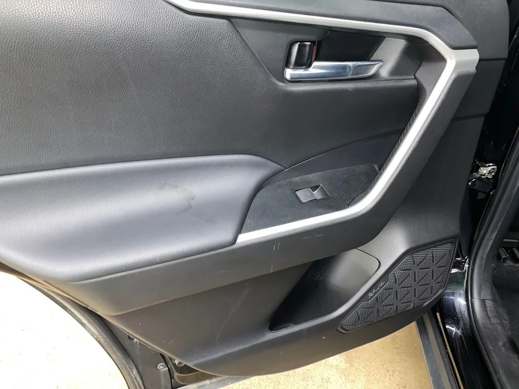 Used 2022 Black Toyota XLE image 16
