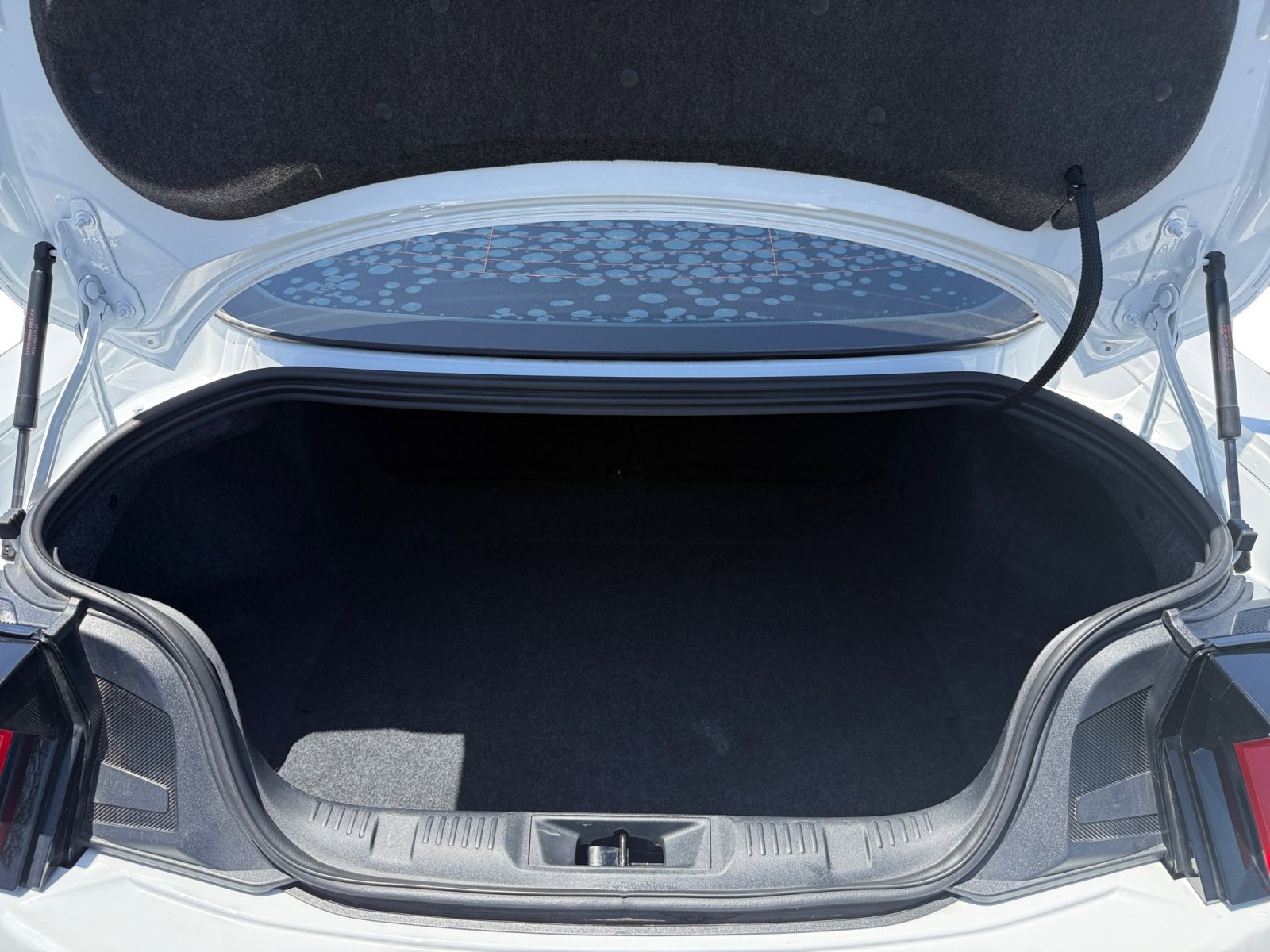 Used 2024 Oxford White Ford EcoBoost image 17