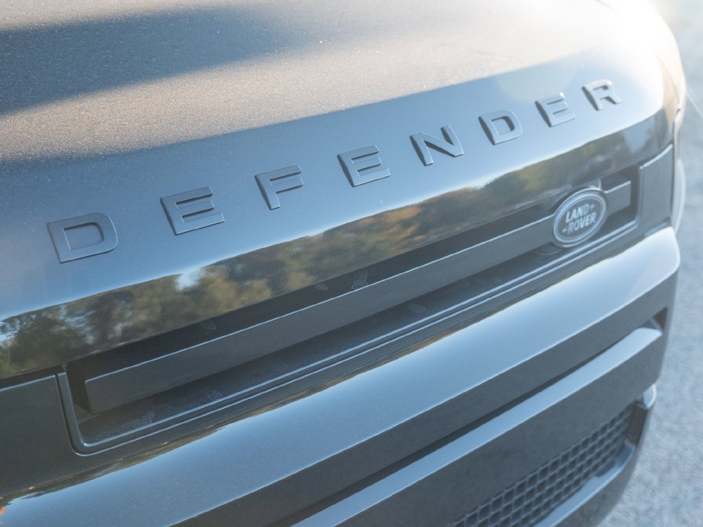 2026 Land Rover Defender V8 - Photo 15