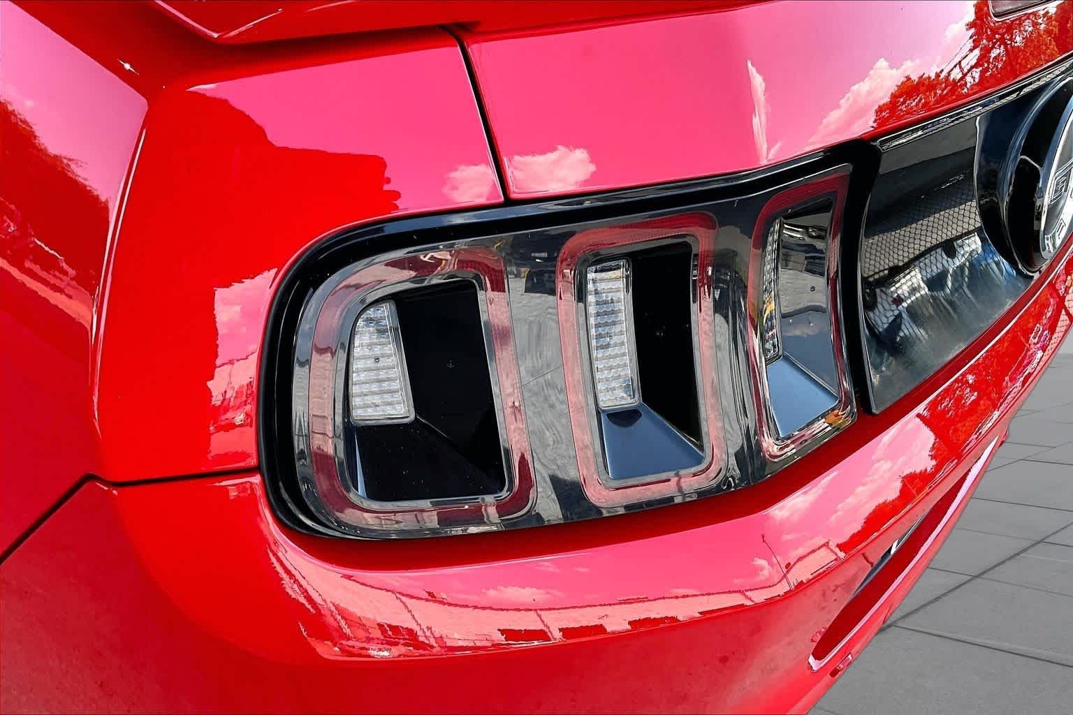 Used 2013 Race Red Ford GT Premium image 24