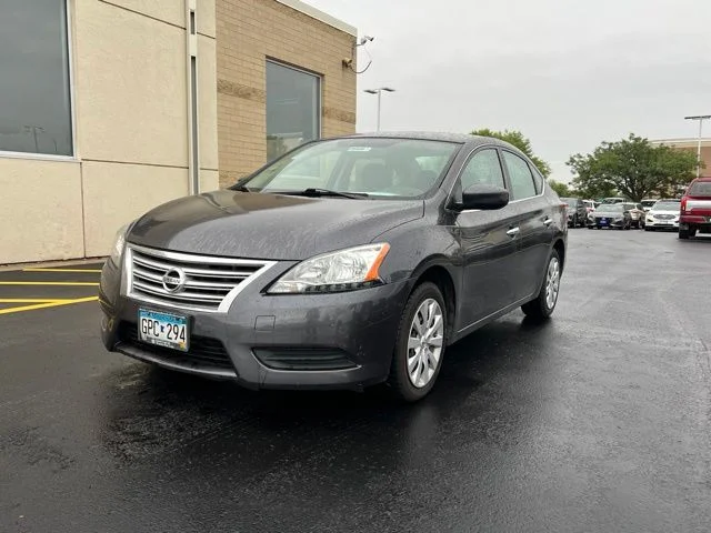 Used 2014 Gray Nissan SV image 4