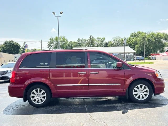 Used 2015 Red Chrysler Touring image 12
